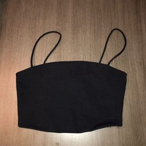 Black cropped top. ZARA